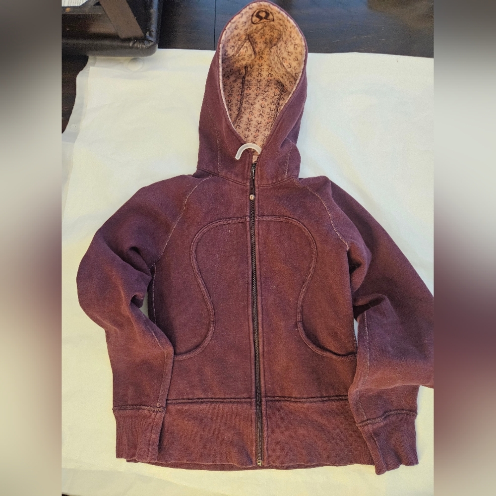 Lululemon Reversible  Scuba Hoodie Classic Remix Burgundy/Pink. Measurem…